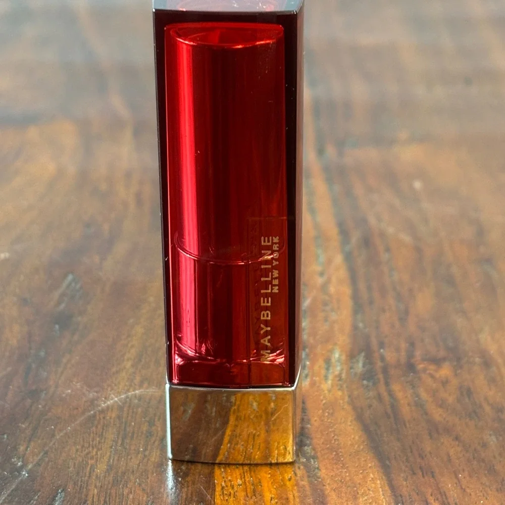 Maybelline Color Sensational Made For All Lipstick‎ 382 Red For Me Universal Red